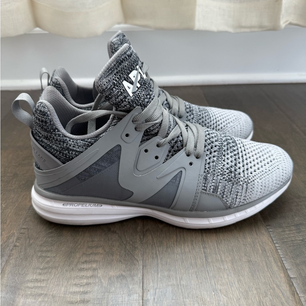 APL Men's Ascend Training Shoes